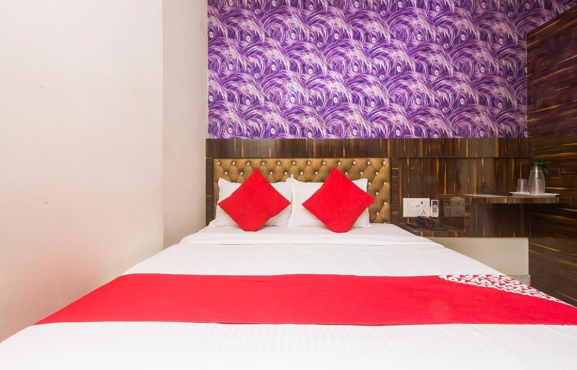 Capital O Hotel Pearl Near Us Embassy Mumbai Dış mekan fotoğraf
